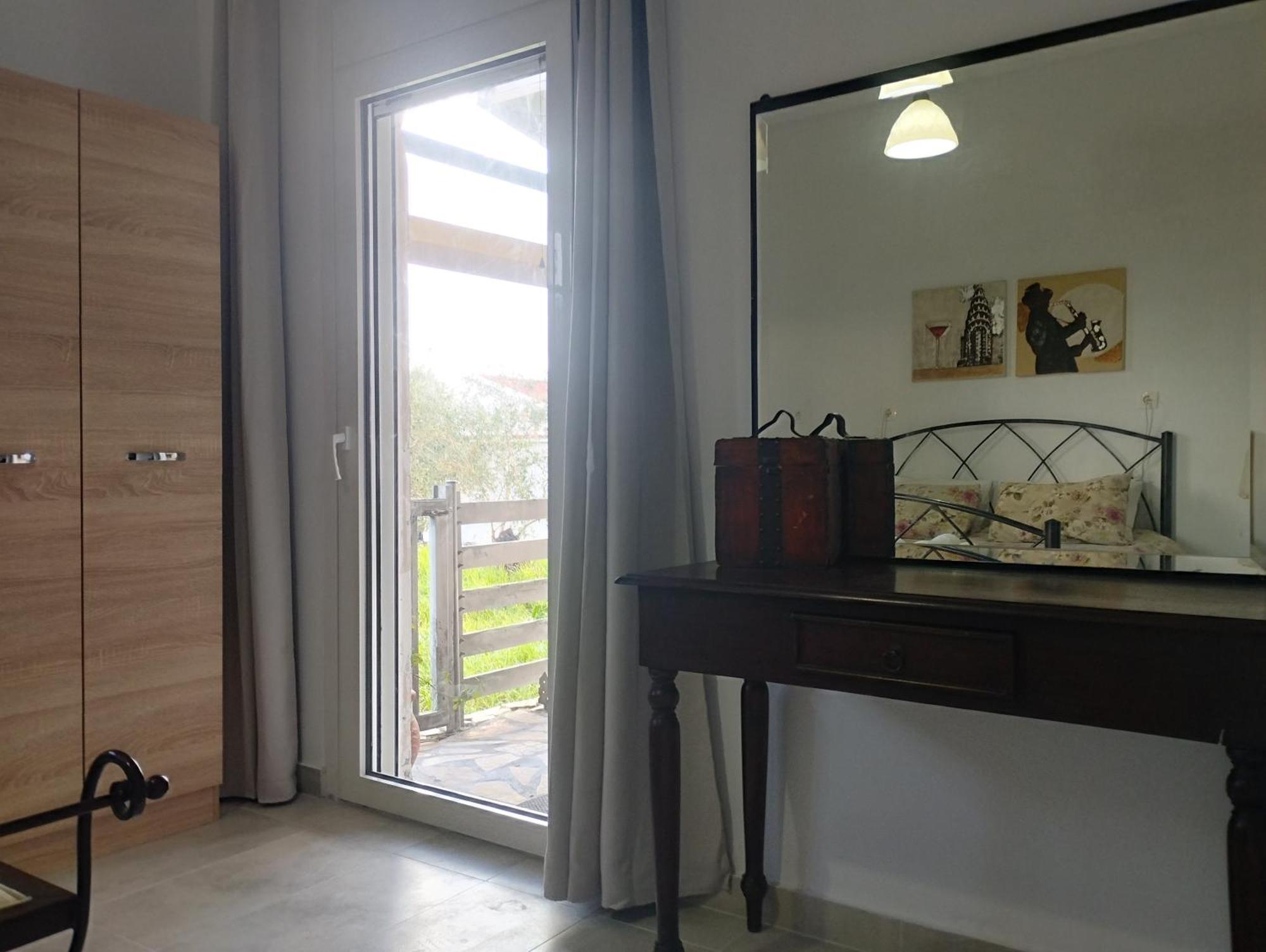 Spiti Lou Apartment Notos Bagian luar foto