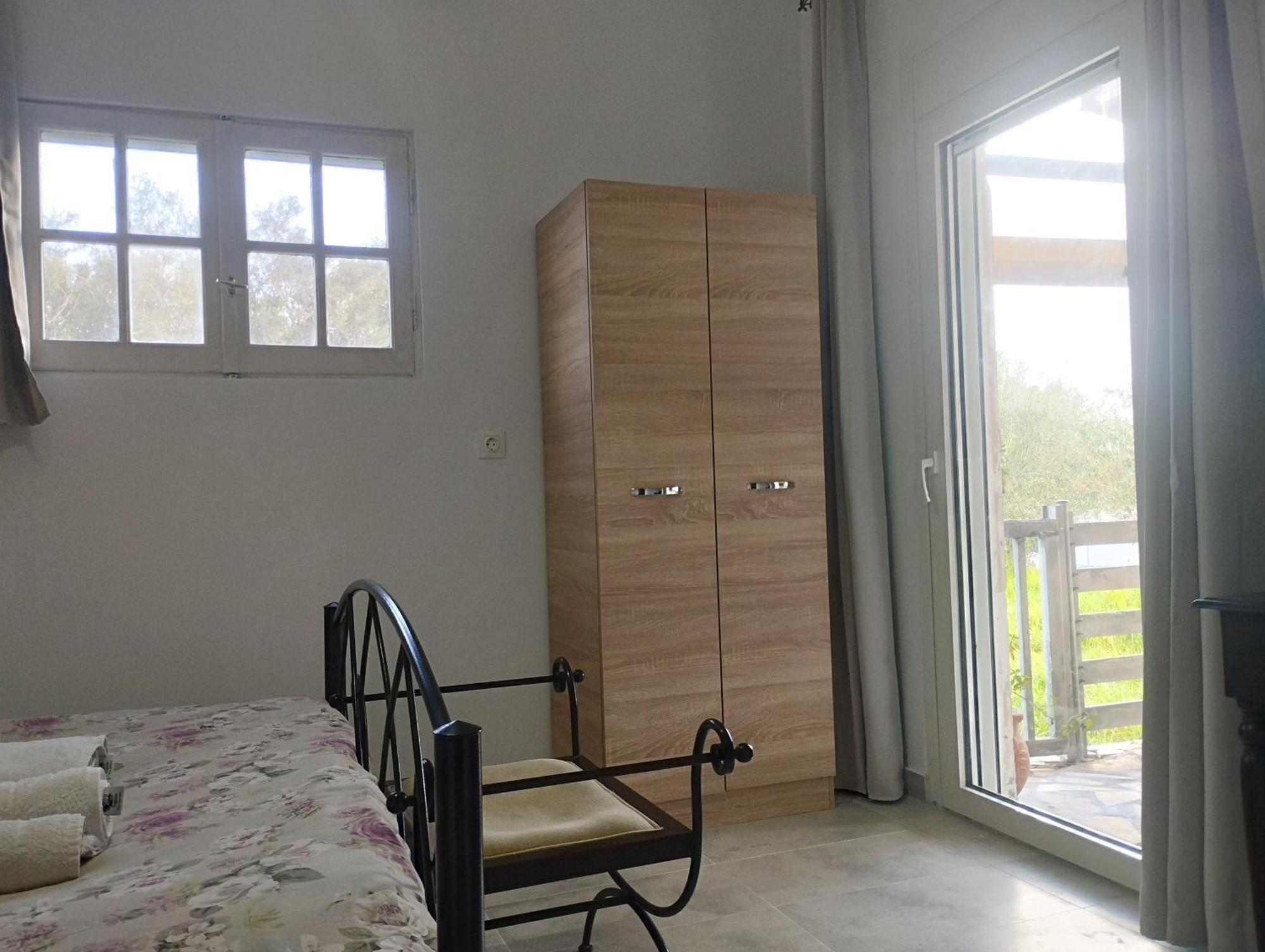Spiti Lou Apartment Notos Bagian luar foto